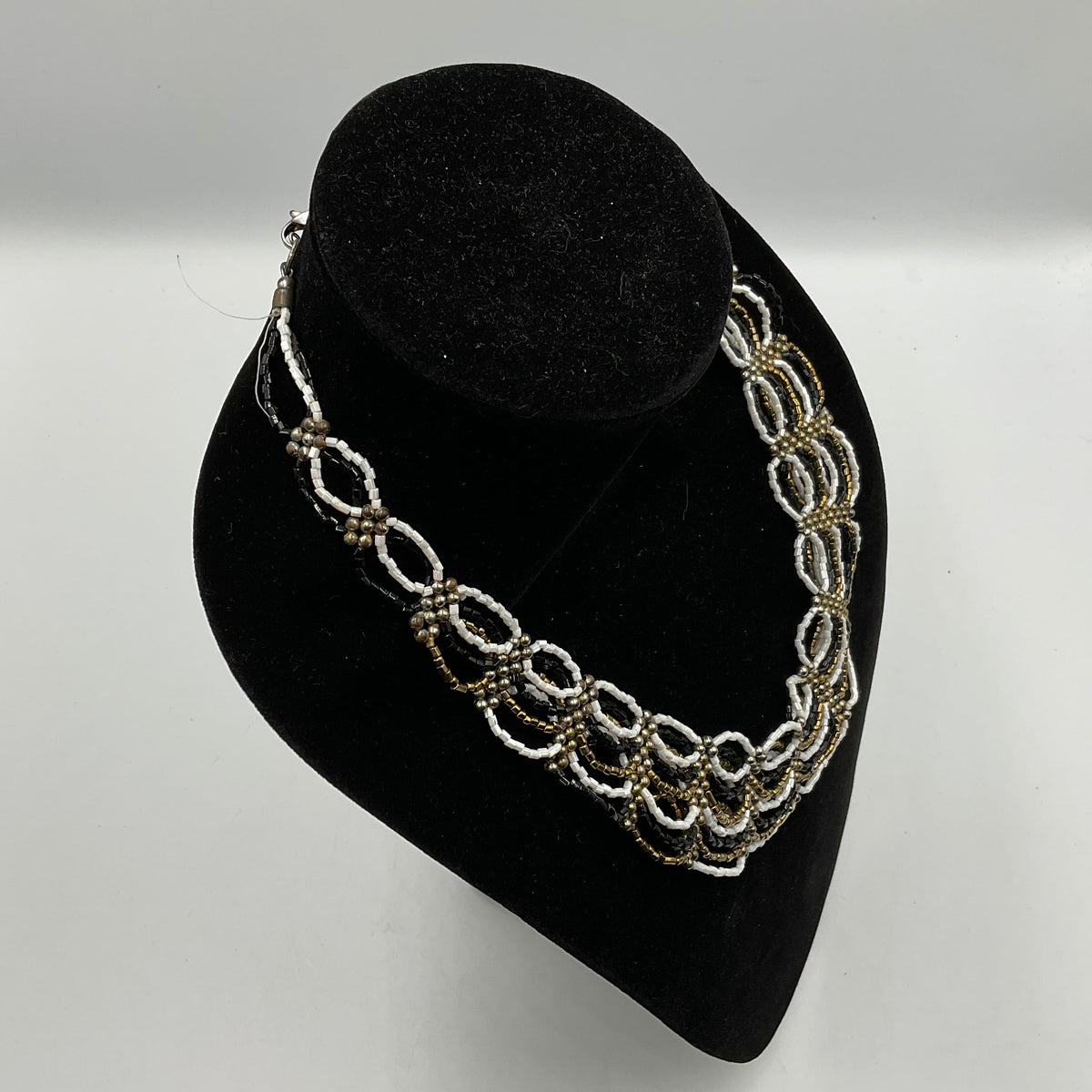 White/Gold/Black Design Chain Necklace