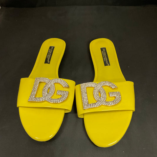 Dolce & Gabbana Size 38 DG Logo Slides