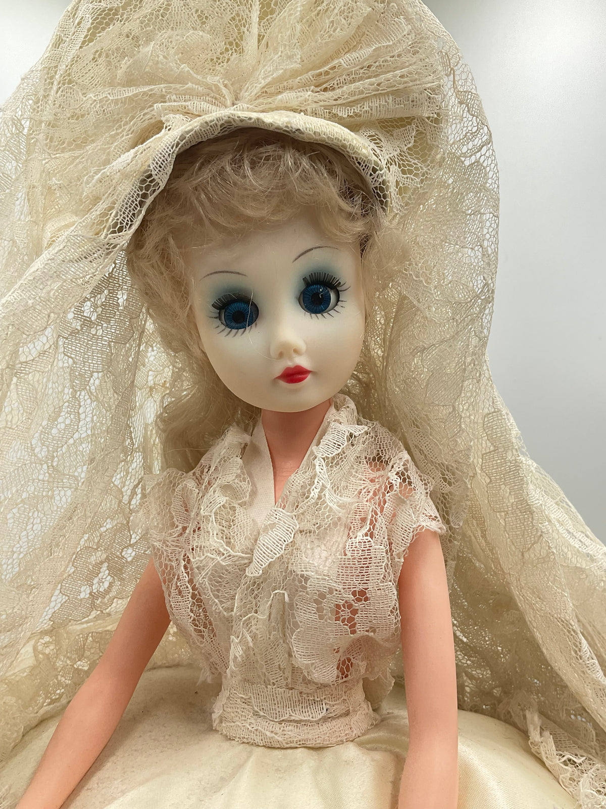 Creepy Doll Bridal Boudoir Bed OOAK Blythe Doll Style