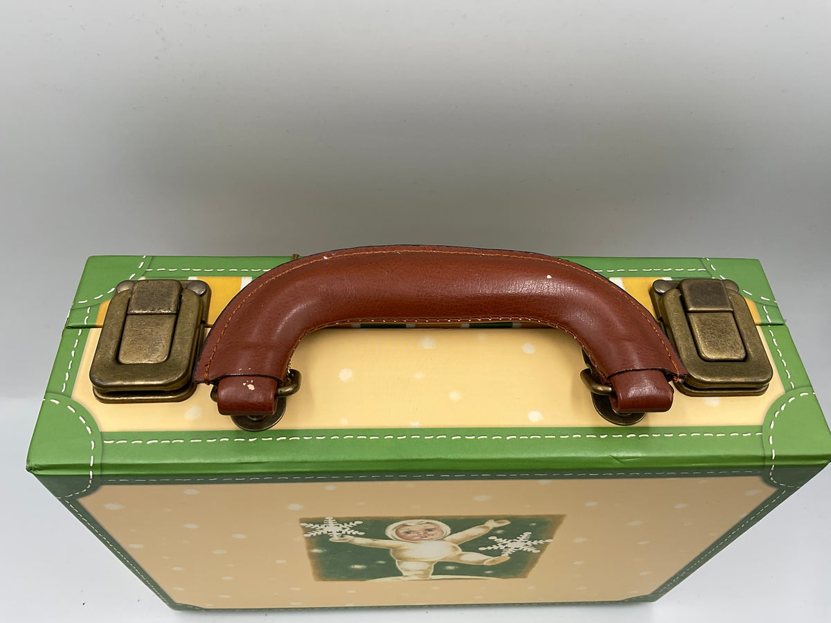 Department 56 Snowbabies 2001 Friendship Club Membership Kit Suitcase 69051