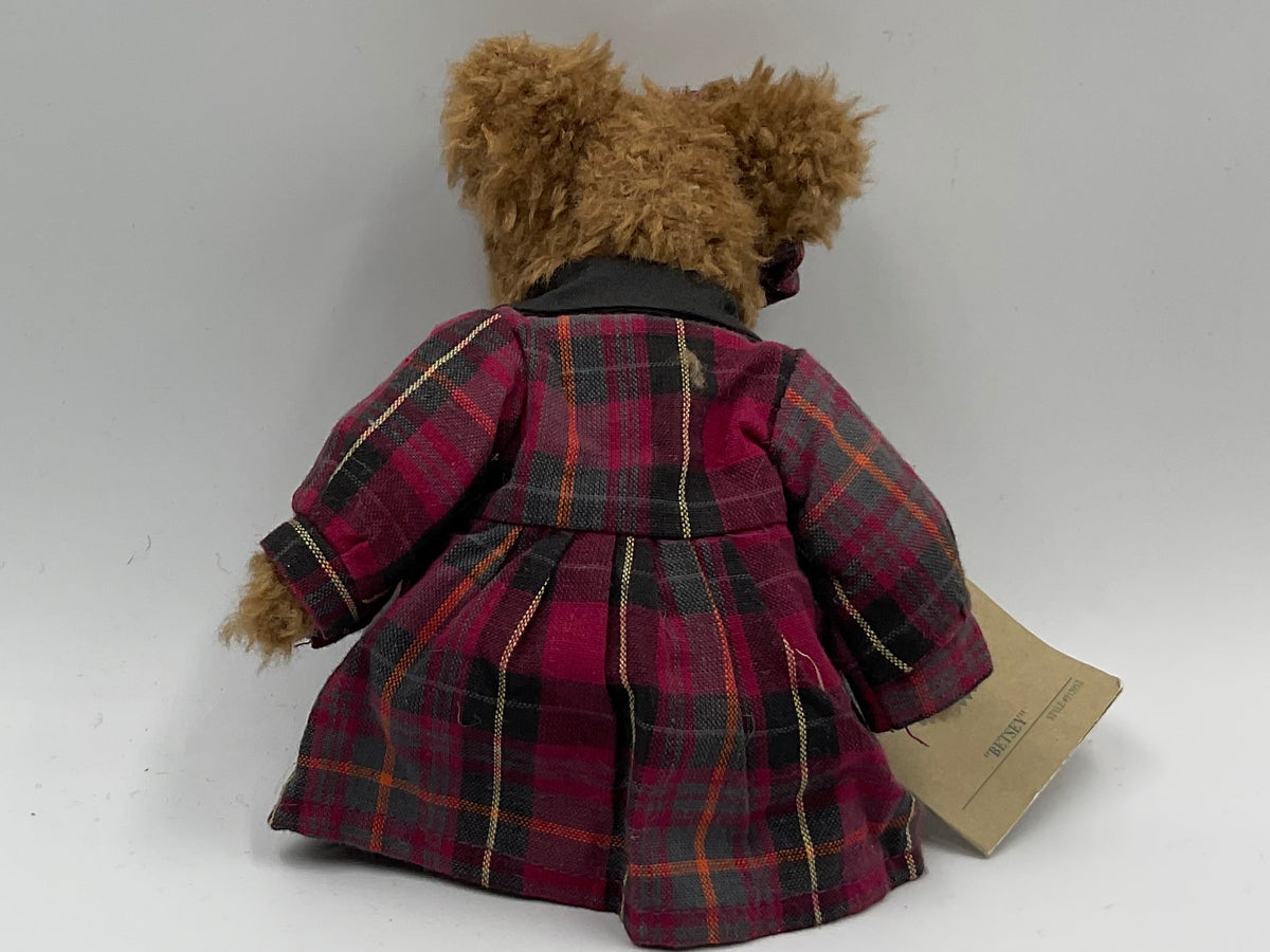 Vintage Boyds Collection Bears Betsey #913952 Plush Bear w Tags