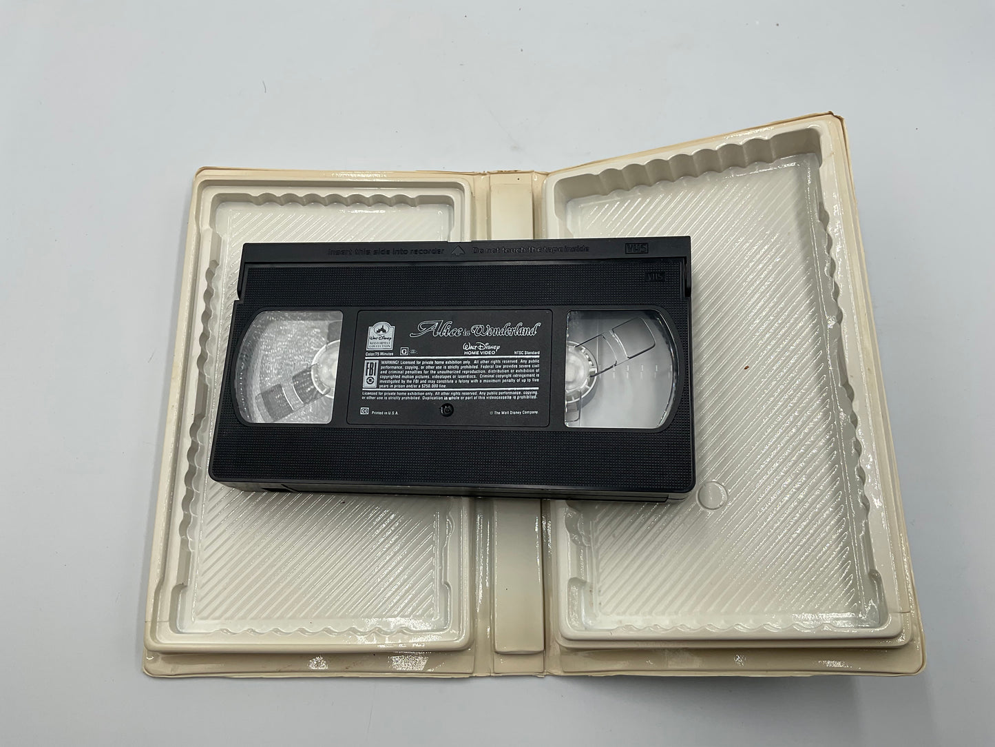 Walt Disney’s Alice in Wonderland Masterpiece Collection VHS Tape
