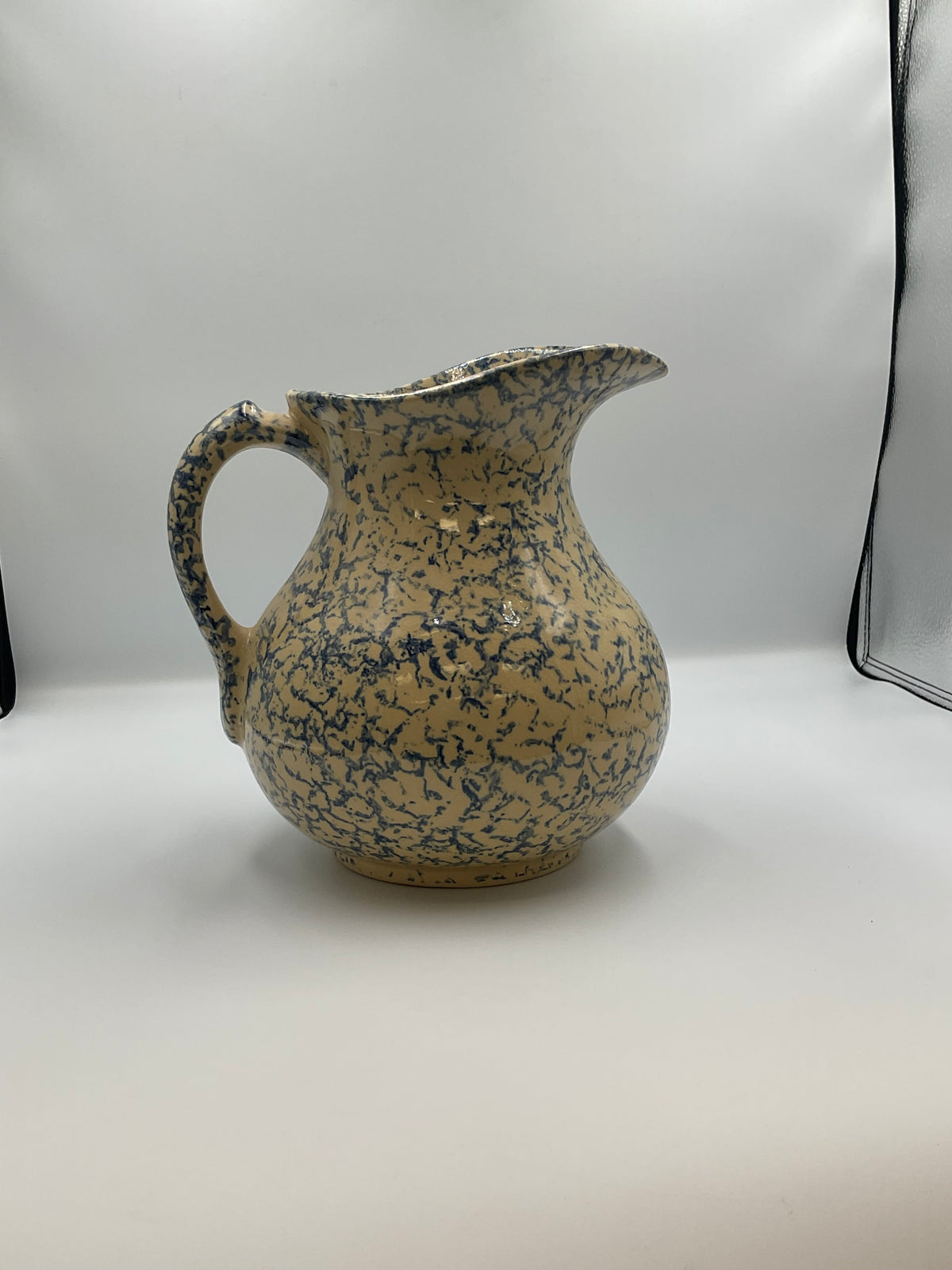 vintage Robinson Ransbottom Pottery Company (R.R.P. Co.) blue spongeware ewer pitcher