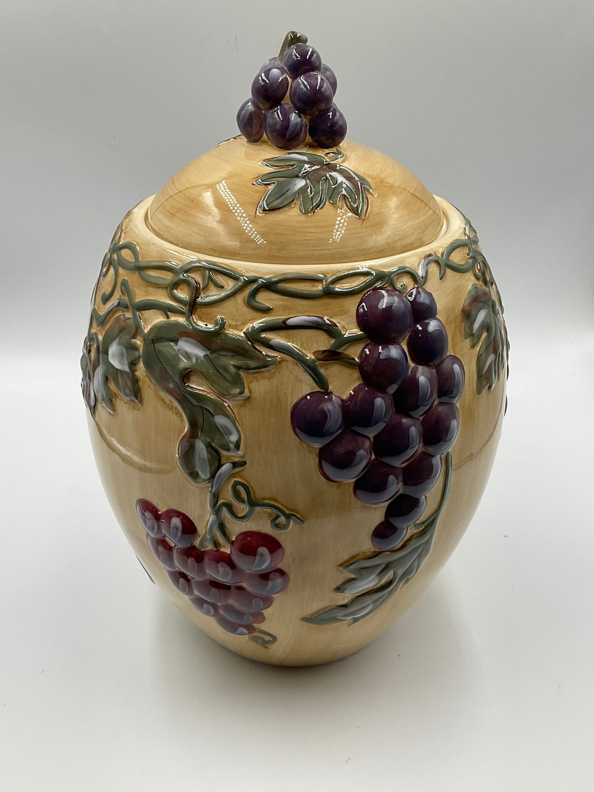 Noble Excellence Meritage Large Grape Vine Ceramic Canister w/ Lid 12.375"