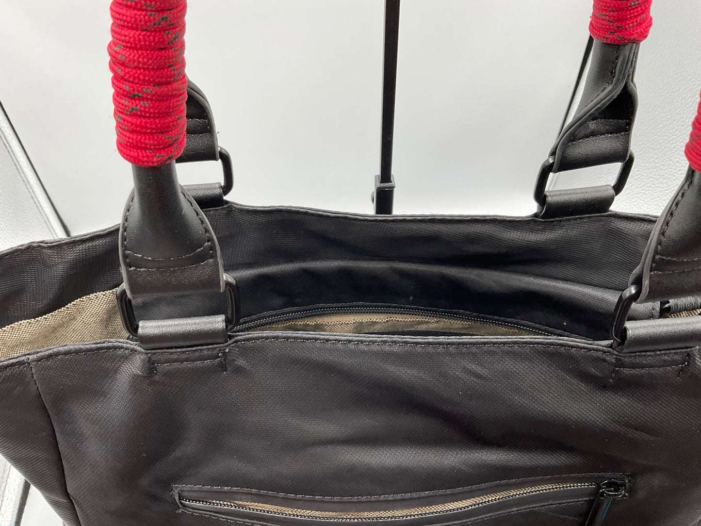 Mouflon Andromeda Black Bag