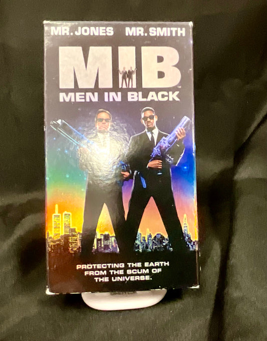 Men in Black Vintage 1997 VHS Video Tape Movie Will Smith Tommy Lee Jones Pre-Owned Film