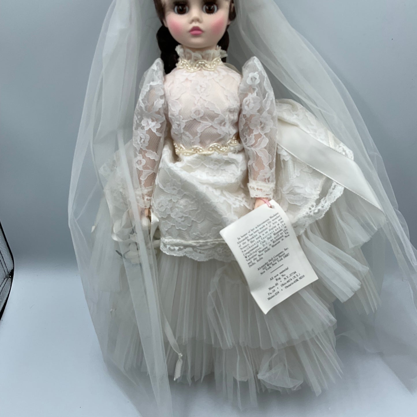 Vintage Madame Alexander Elise Bride Wedding Doll with veil