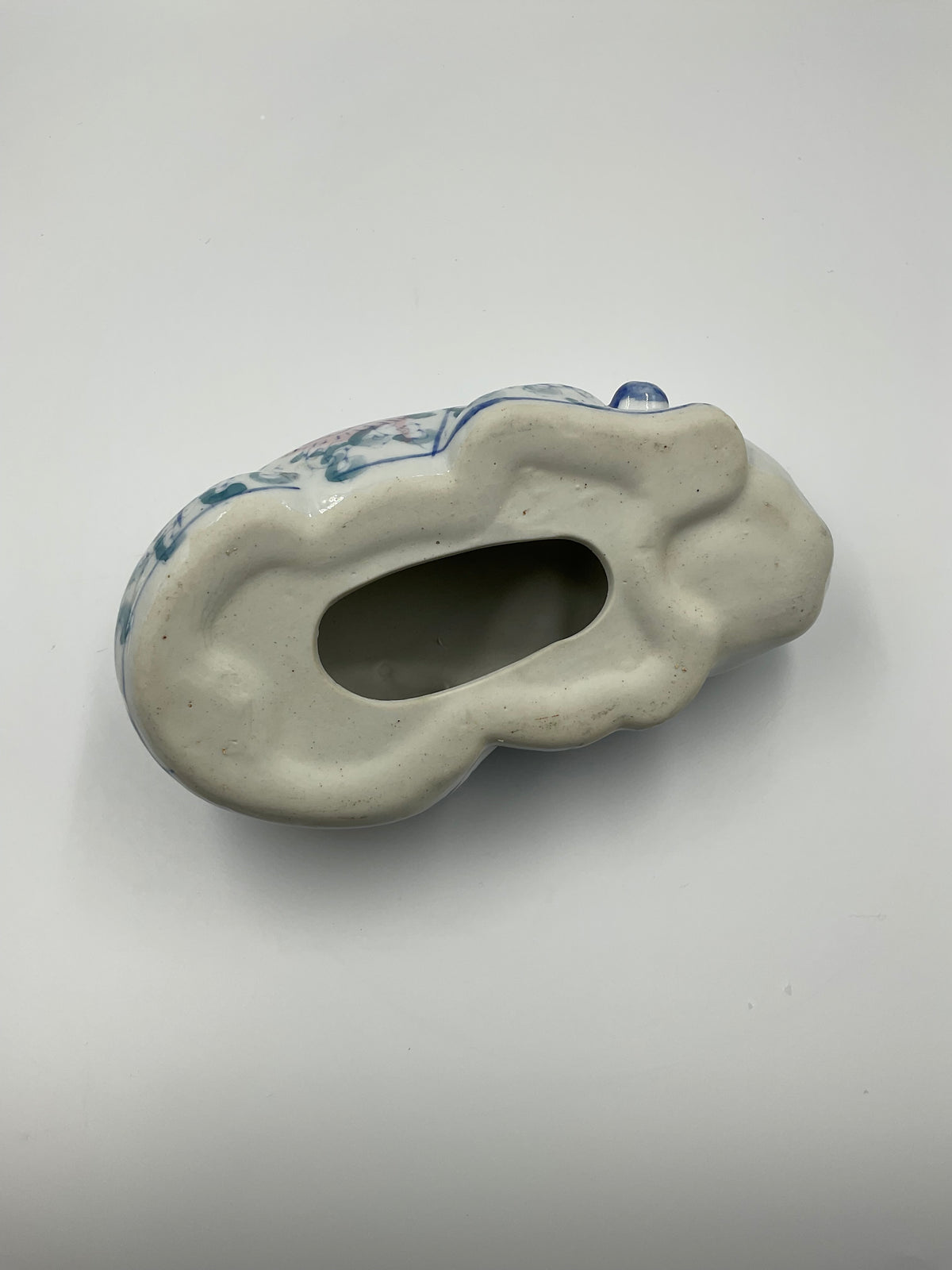 Vintage porcelain cat figurine
