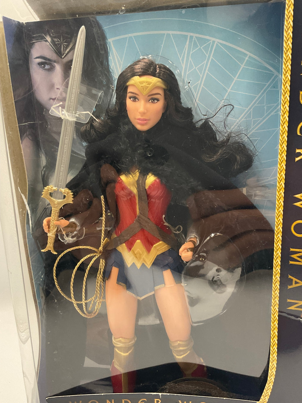 Mattel DC Comics Wonder Woman Barbie Collector Doll still in box ! (Model DWD82)