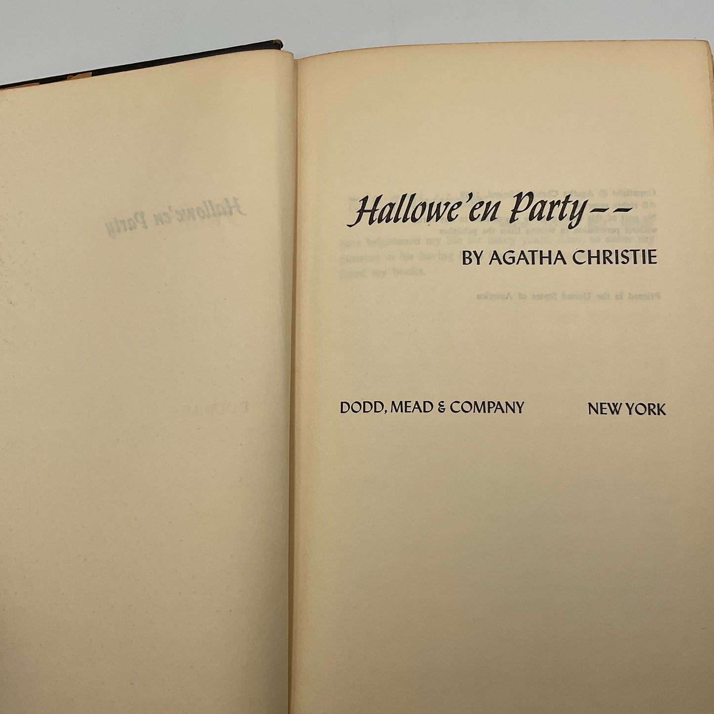 Agatha Christie Hallowe’en Party Hardcover Vintage