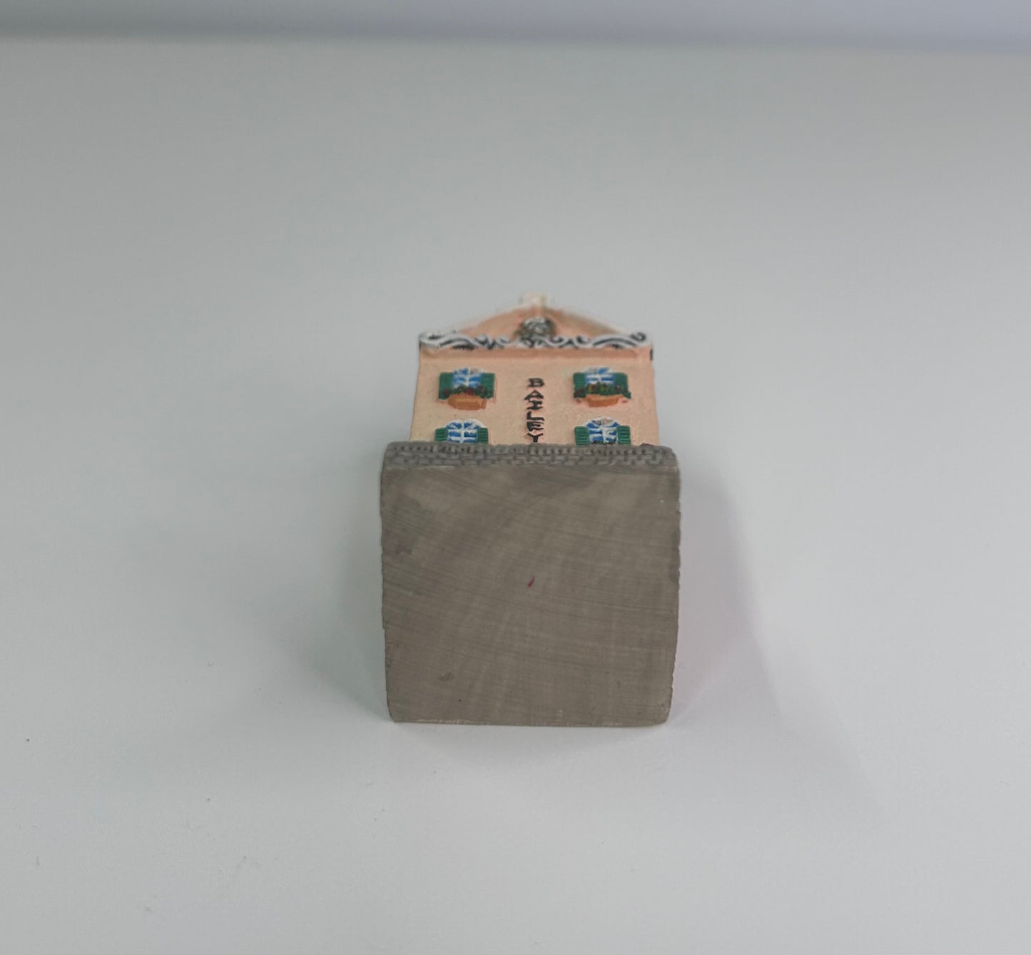 Baileys Vintage 1998 Limited Edition Cafes of the World #2 Collectible Figurine