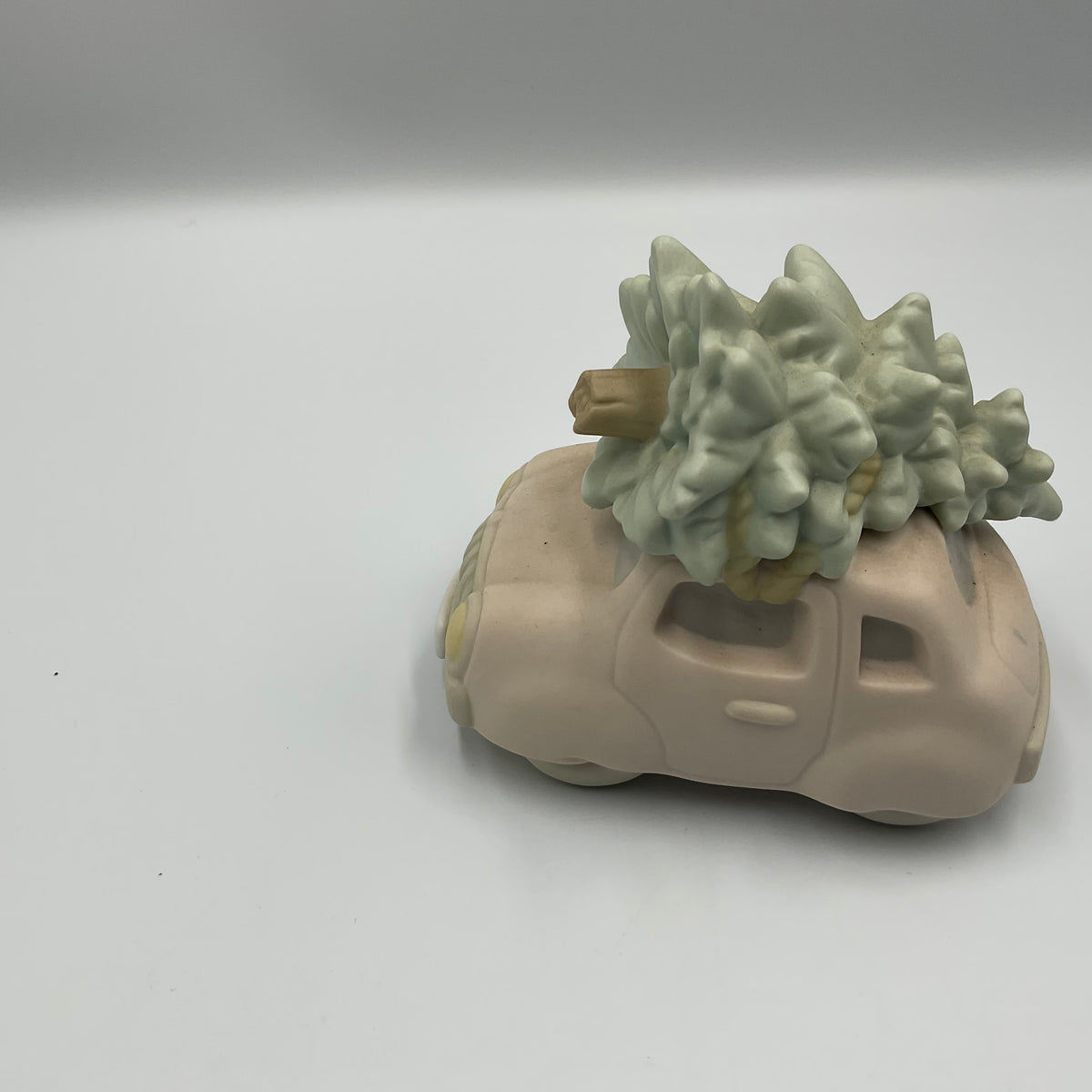Precious Moments Sugar Town Car Figurine