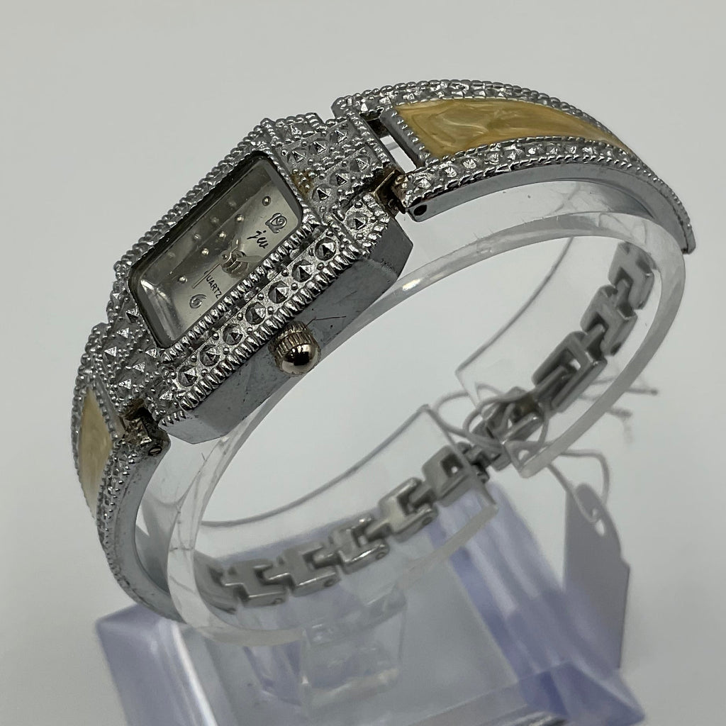 JW Brand Ladies Bracelet Watch New Battery