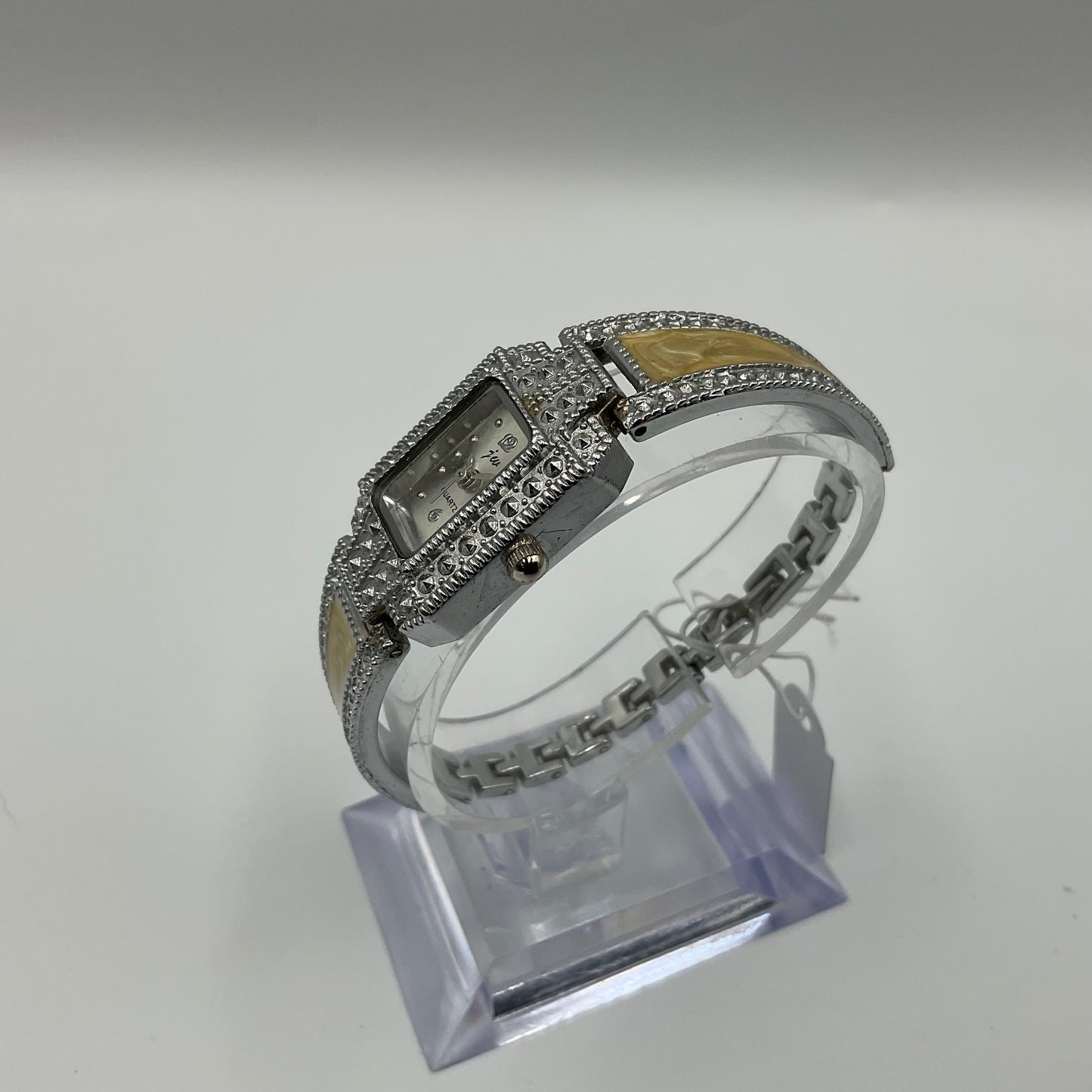 JW Brand Ladies Bracelet Watch New Battery