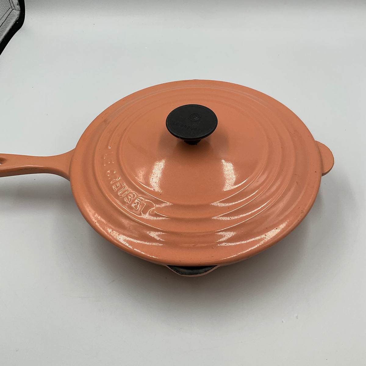 Le Creuset 23 Enameled Cast Iron Frying Pan Lidded 9" Orange