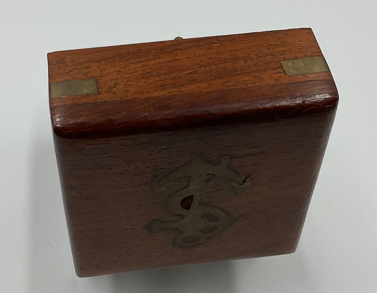 Vintage-style nautical chart magnifier