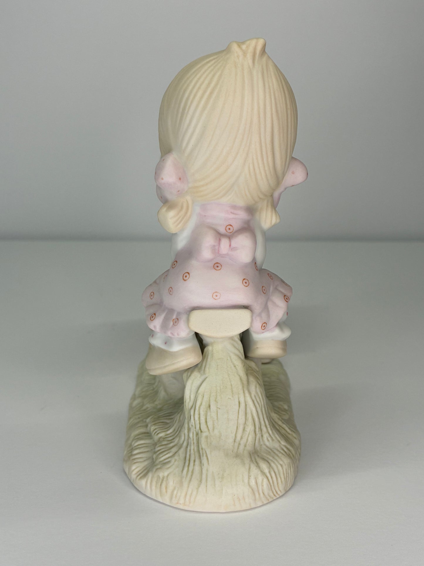 Precious Moments Vintage 1978 love Lifted Me Hand Painted Porcelain Collectible Figurine Original Box