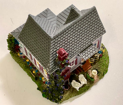 Liberty Falls Americana Collection Lady Olivia's Palm Readers' Cottage