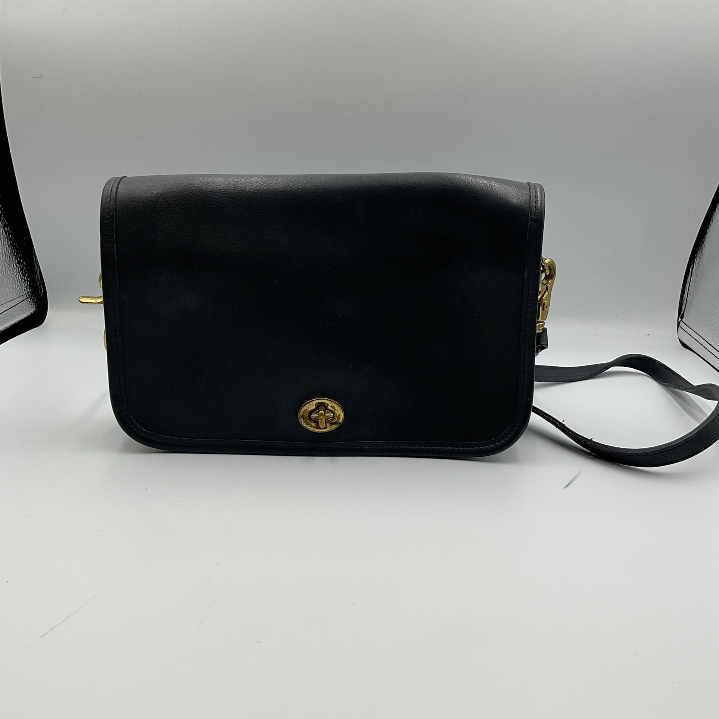 Coach Navy Leather Crossbody Shoulder Bag Gold Turn Lock