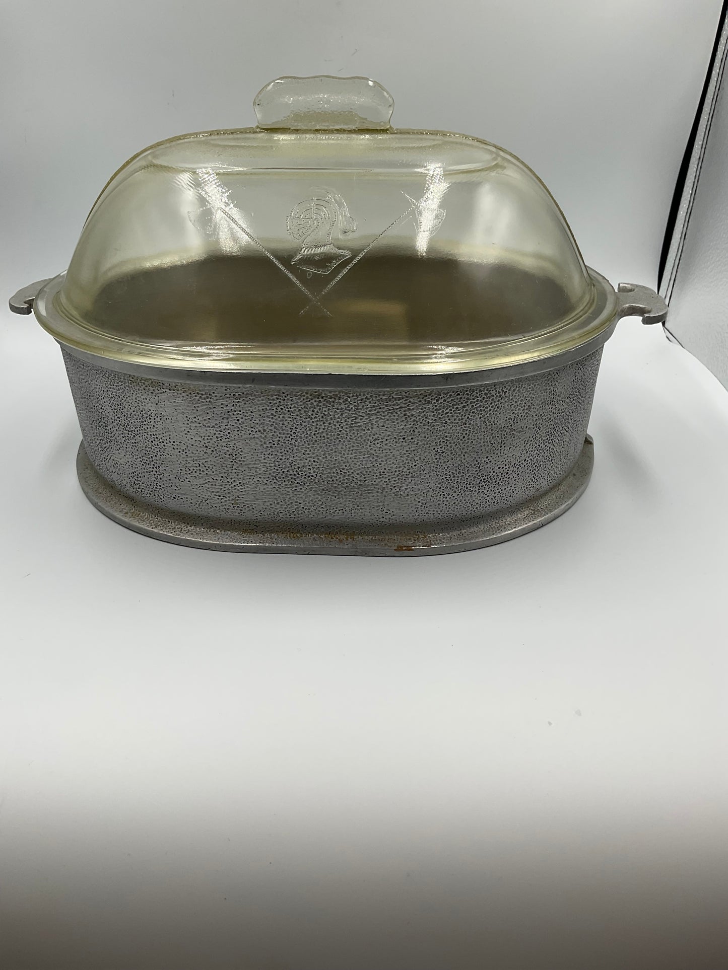 Vintage Guardian Service Hammered Oval Roaster Pan Glass Dome Lid