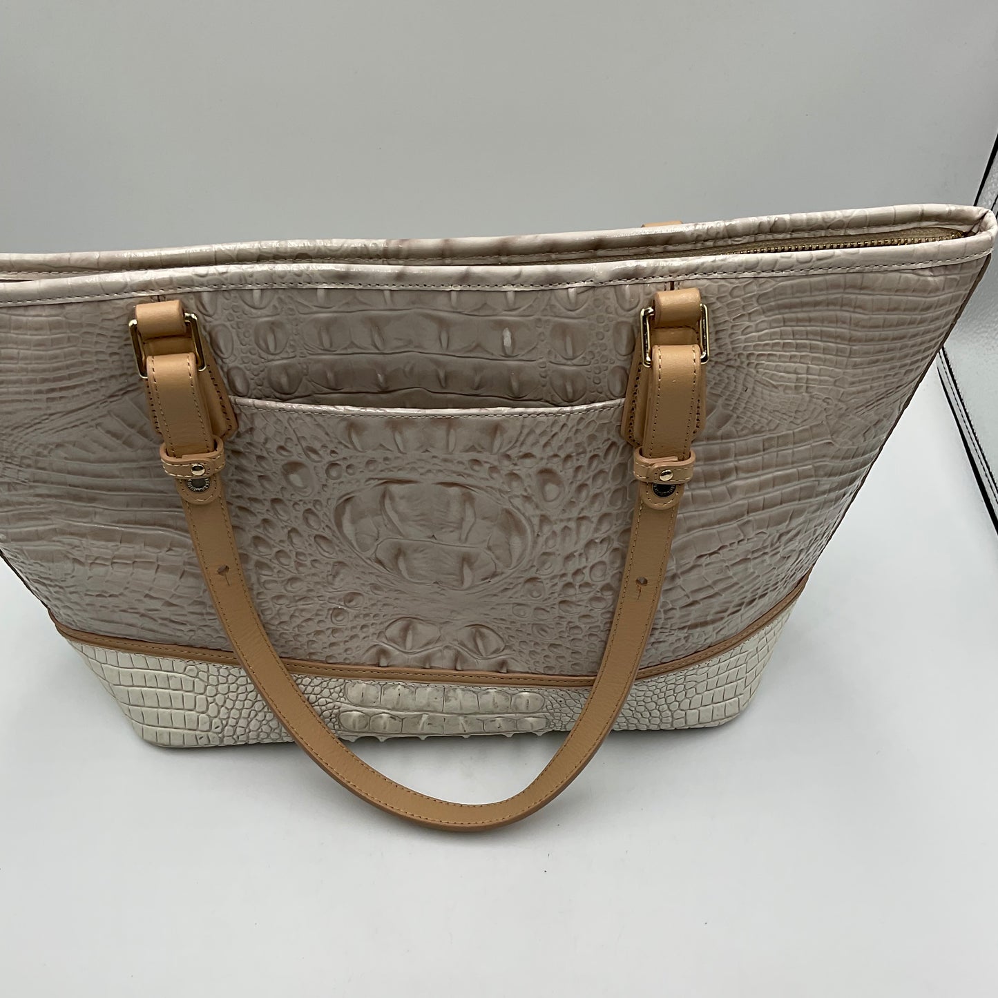 Brahmin White Handbag Distint Embossed Crocodile Texture Light Tan Straps