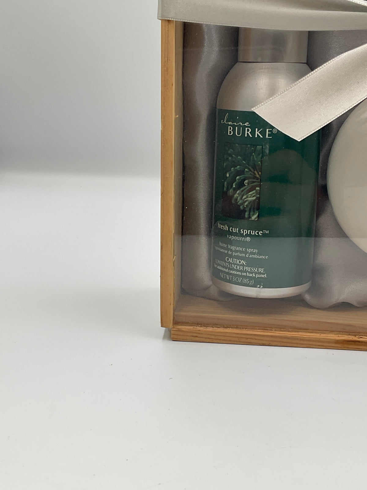 Claire Burke "Fresh Cut Spruce" Home Fragrance Gift Set