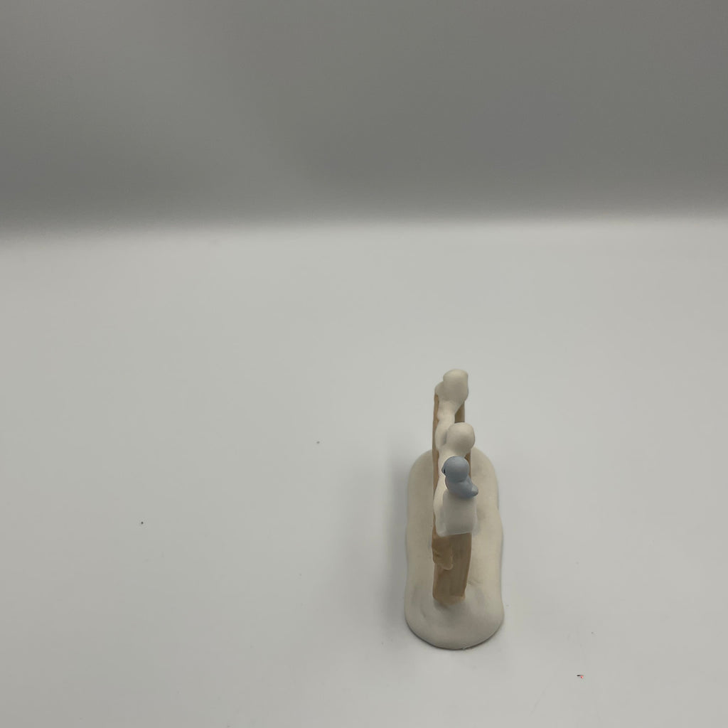 Precious Moments Sugar Town  Fence Figurine