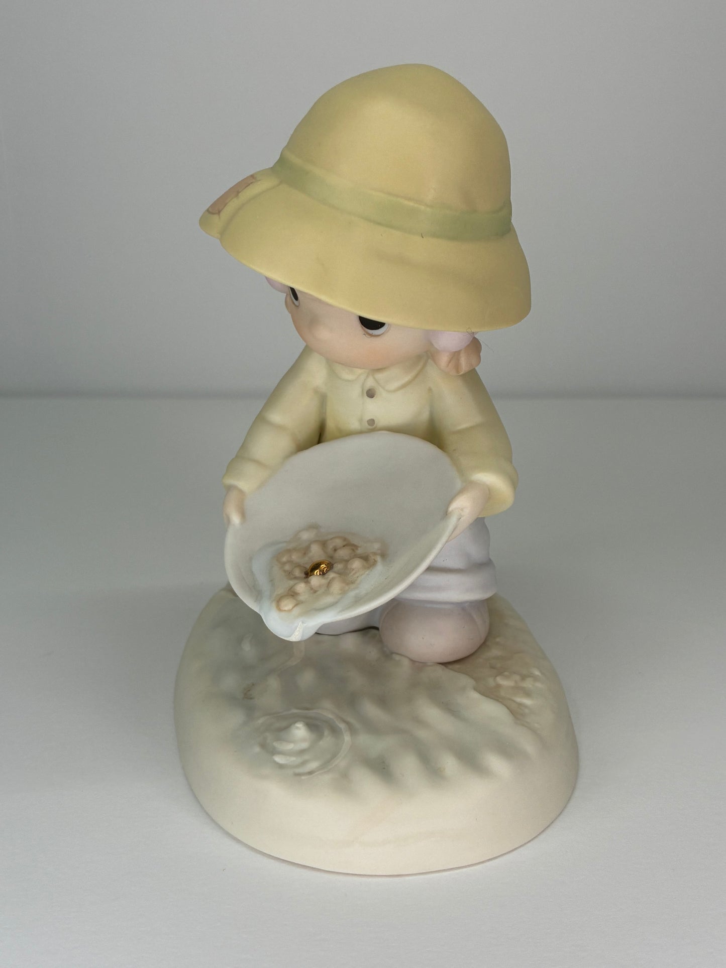 Precious Moments Vintage 1994 1995 Members Only Figurine "You're One in a Million to Me" Hand Painted Porcelain Collectible Figurine Original Box