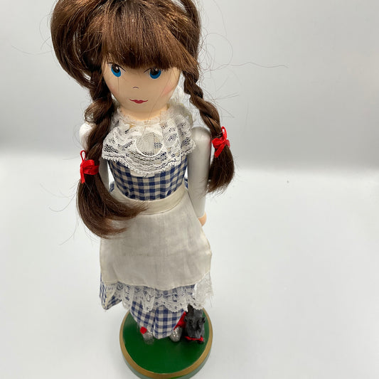 Dorothy And Toto 14 Inch Nutcracker