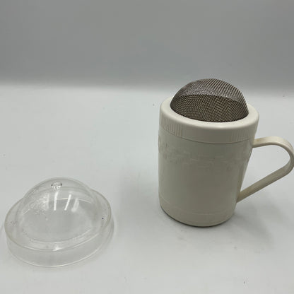 Pampered Chef Flour And Sugar Shaker