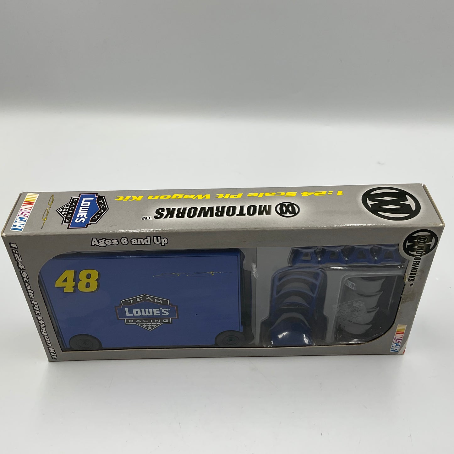 NASCAR Motorworks 1:24 Scale Pit Wagon #48 Jimmie Johnson Unopened