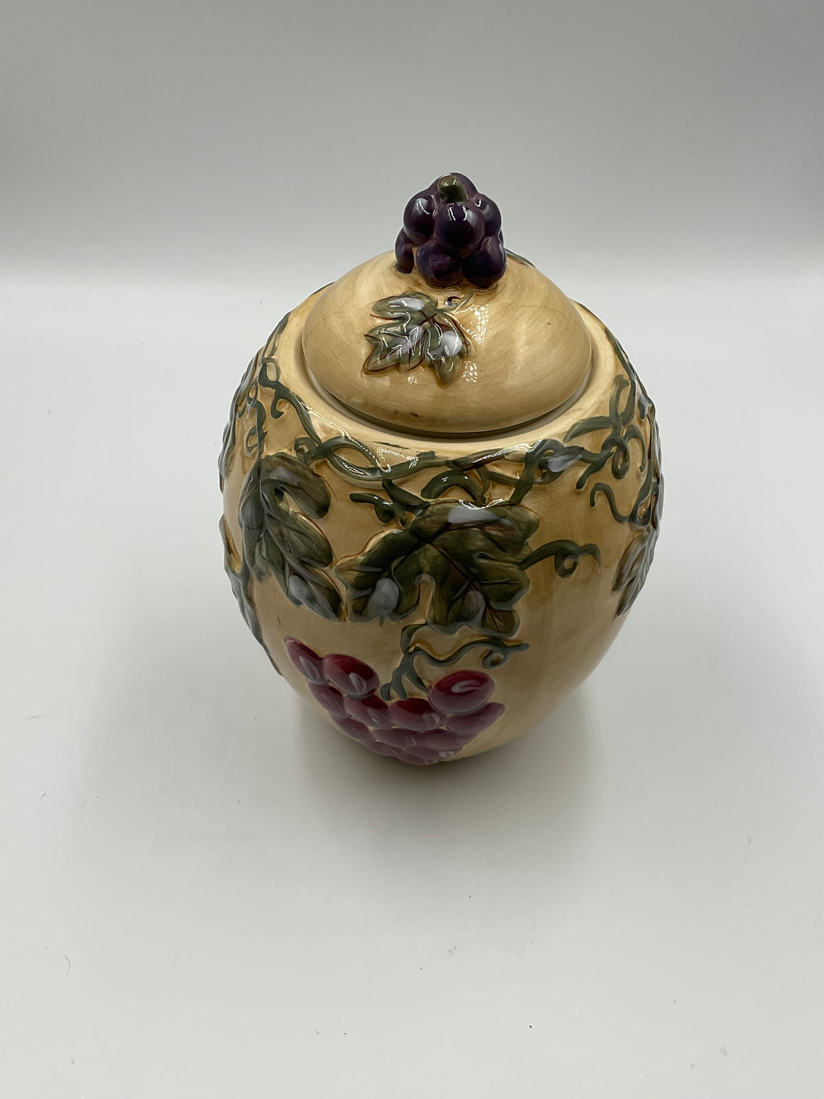 Noble Excellence Meritage Grape Vine Embossed Ceramic Cookie Jar w/ Lid