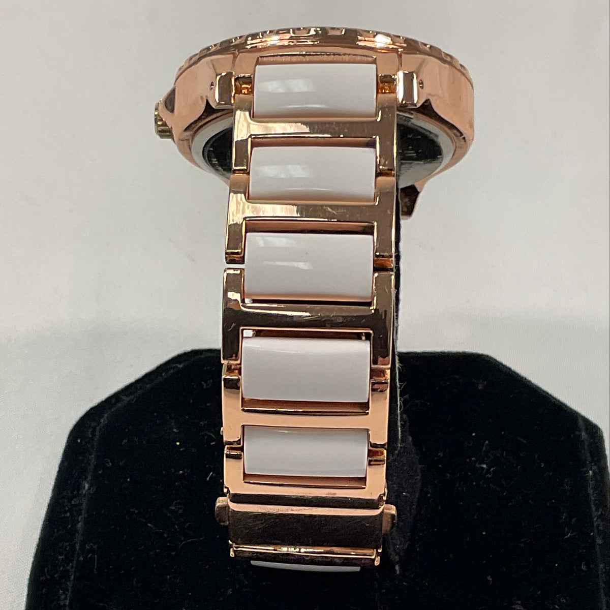 XOXO Two-Tone Rose Gold and White Quartz Women's Watch Excellent Working Condition New Battery