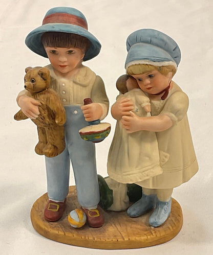 Jan Hagara "Betsy and Jimmy" Vintage 1982 Limited Edition Porcelain Figurine #834