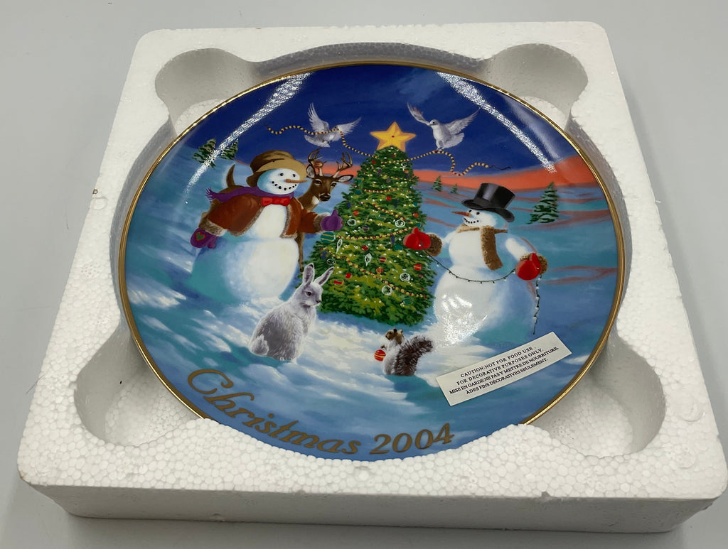 2004 Avon Trimming The Tree With Friends Collector’s Plate