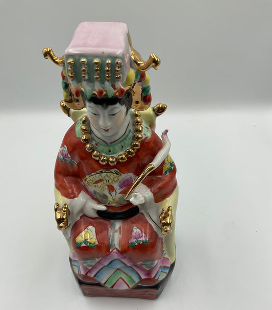 Vintage Chinese Porcelain Empress Figure