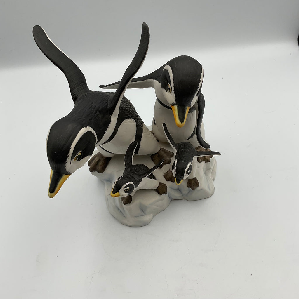 Franklin Mint Watch Me Hand Painted Porcelain Penguins Figurine 1989