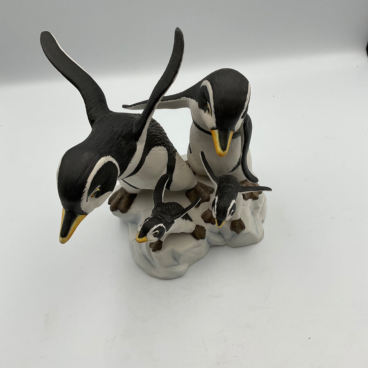 Franklin Mint Watch Me Hand Painted Porcelain Penguins Figurine 1989