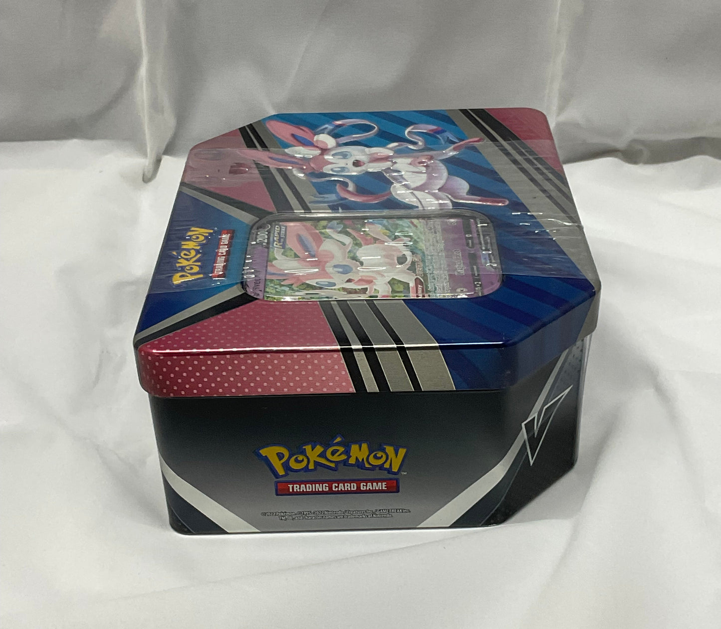 Pokemon V Heroes Tin Sylveon 5 Booster Pack Tin and Foil Card Trading Card Game TCG New Factory Sealed