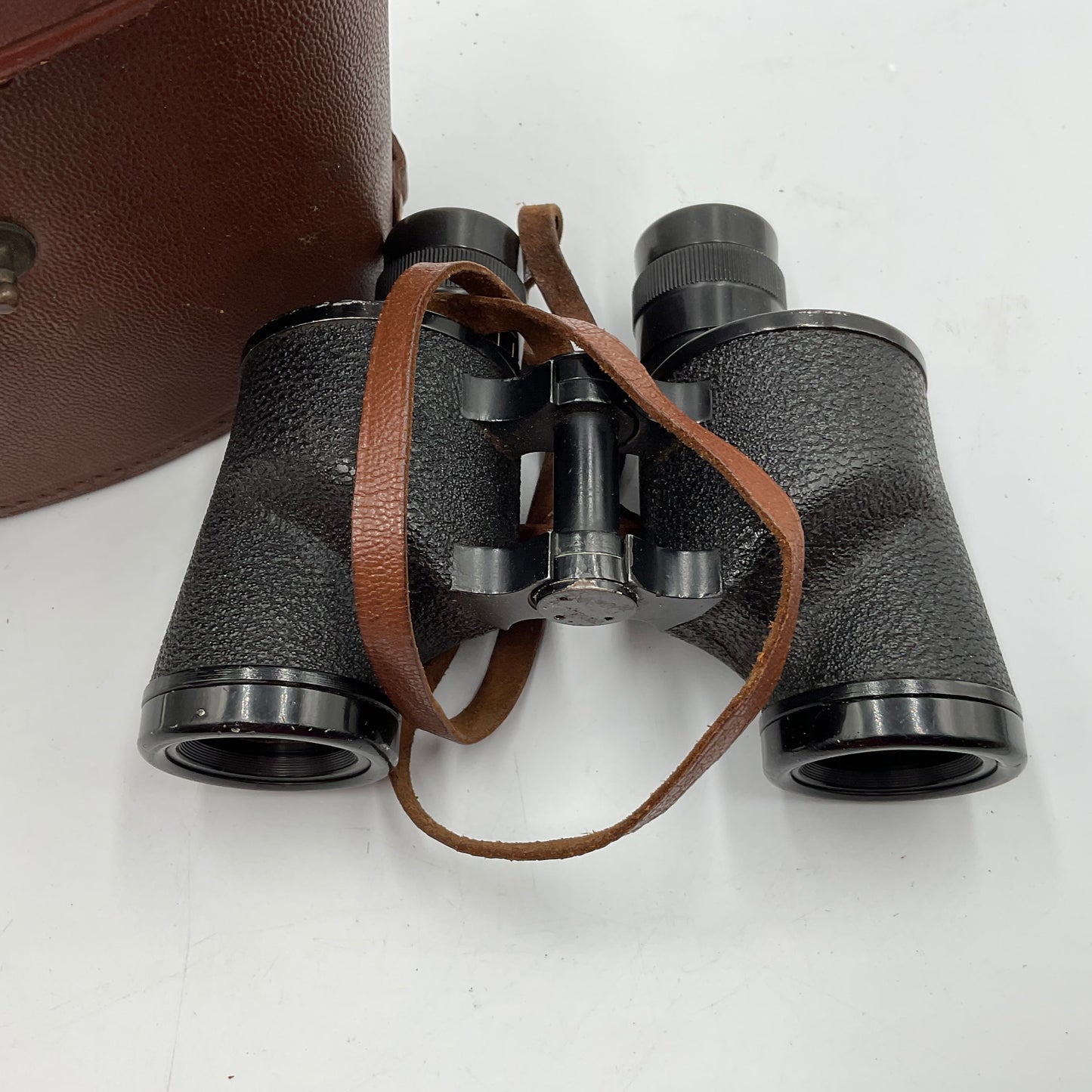 Nash-Kelvinator WWII Era U.S. Army M-16 Binoculars In Case