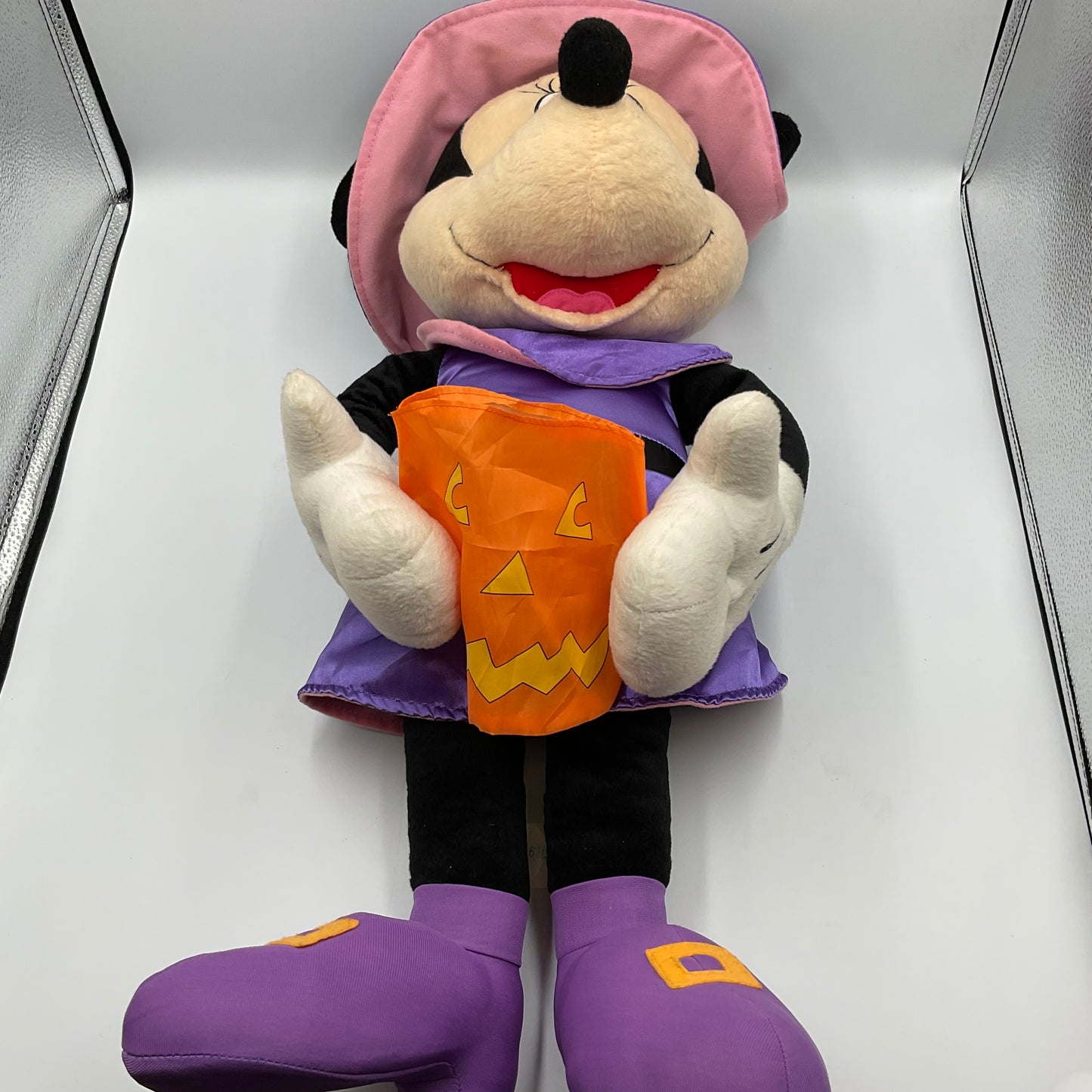 Gemmy Disney’s Halloween Minnie Mouse Plush Porch Greeter 25 inches Tall