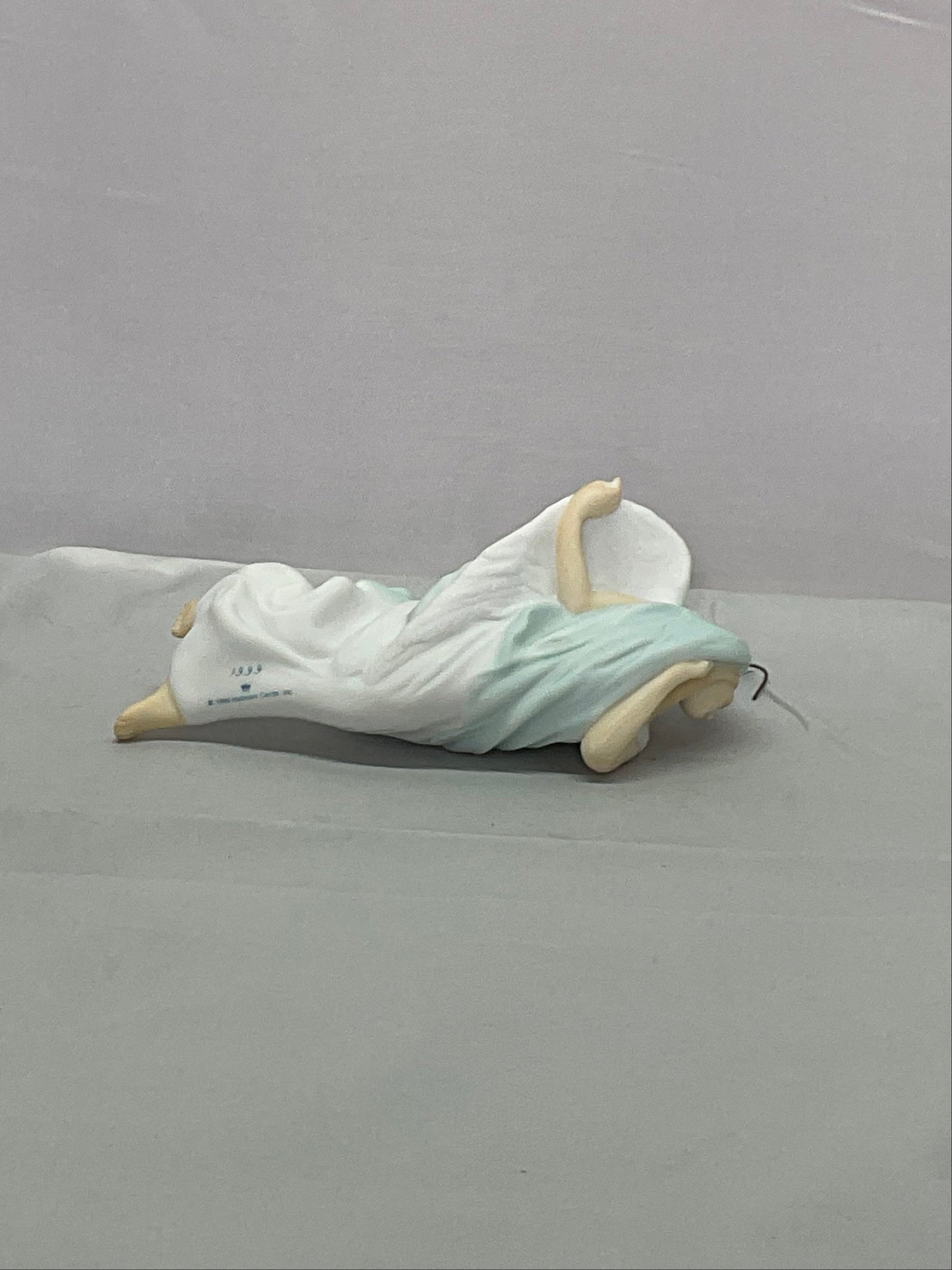 Angel of Hope Vintage 1999 Hallmark Keepsake Ornament Gold Crown Exclusive in Original Box