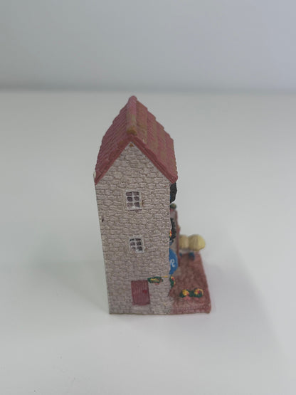 Baileys Vintage 1998 Limited Edition Continental Cafes Coffee Shop Figurine