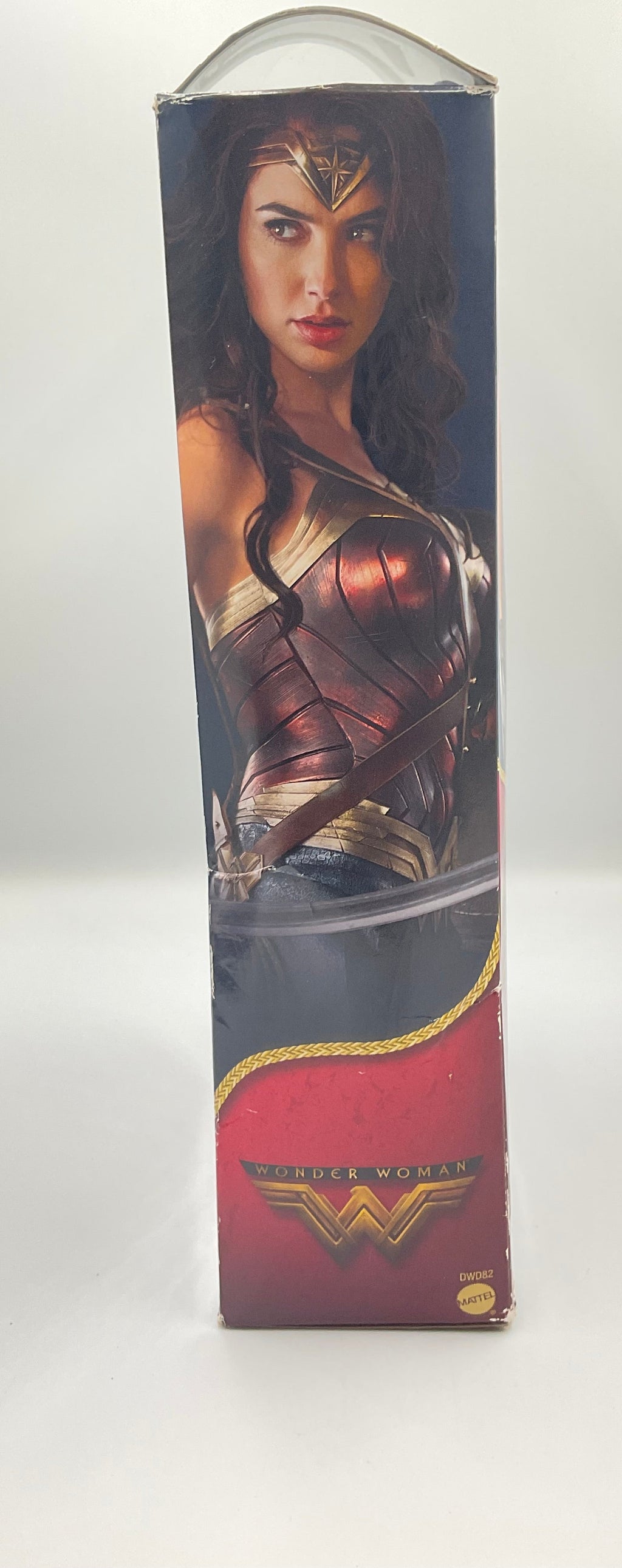 Mattel DC Comics Wonder Woman Barbie Collector Doll still in box ! (Model DWD82)