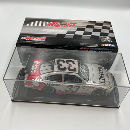 Clint Bowyer Autographed 1:24 Scale Die-Cast Model Car NASCAR #33