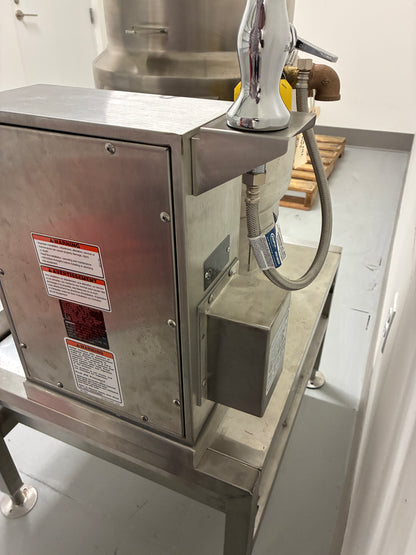 Brand New 2024 Vulcan K6Ett-7 6 Gallon Tilting Electric Steam Jacketed Kettle 7.5kw 208V with Base Table Stand