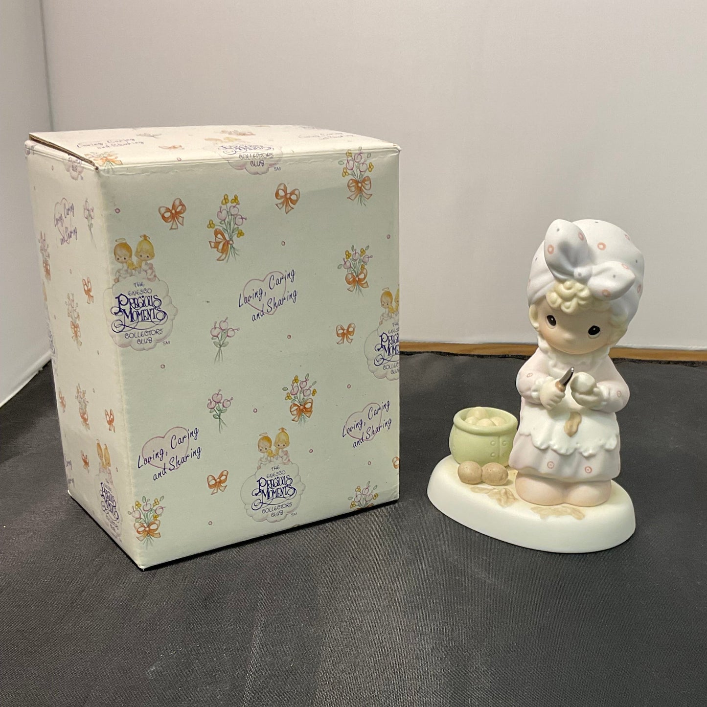 Precious Moments Vintage 1995 Always Take Time to Pray Hand Painted Porcelain Collectible Figurine