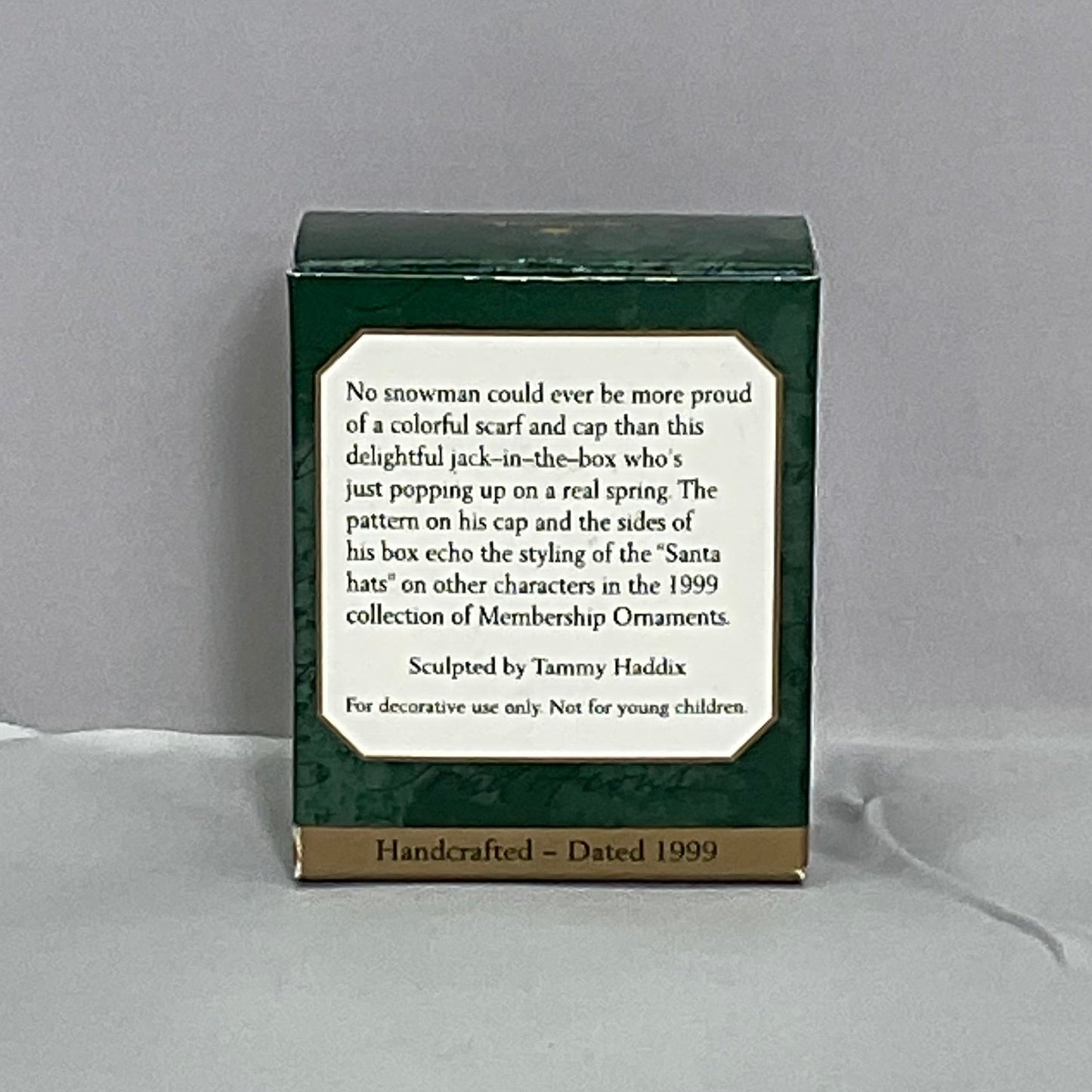 1999 Hallmark Keepsake Collectors Club Ornament "Snowy Surprise" w/Box
