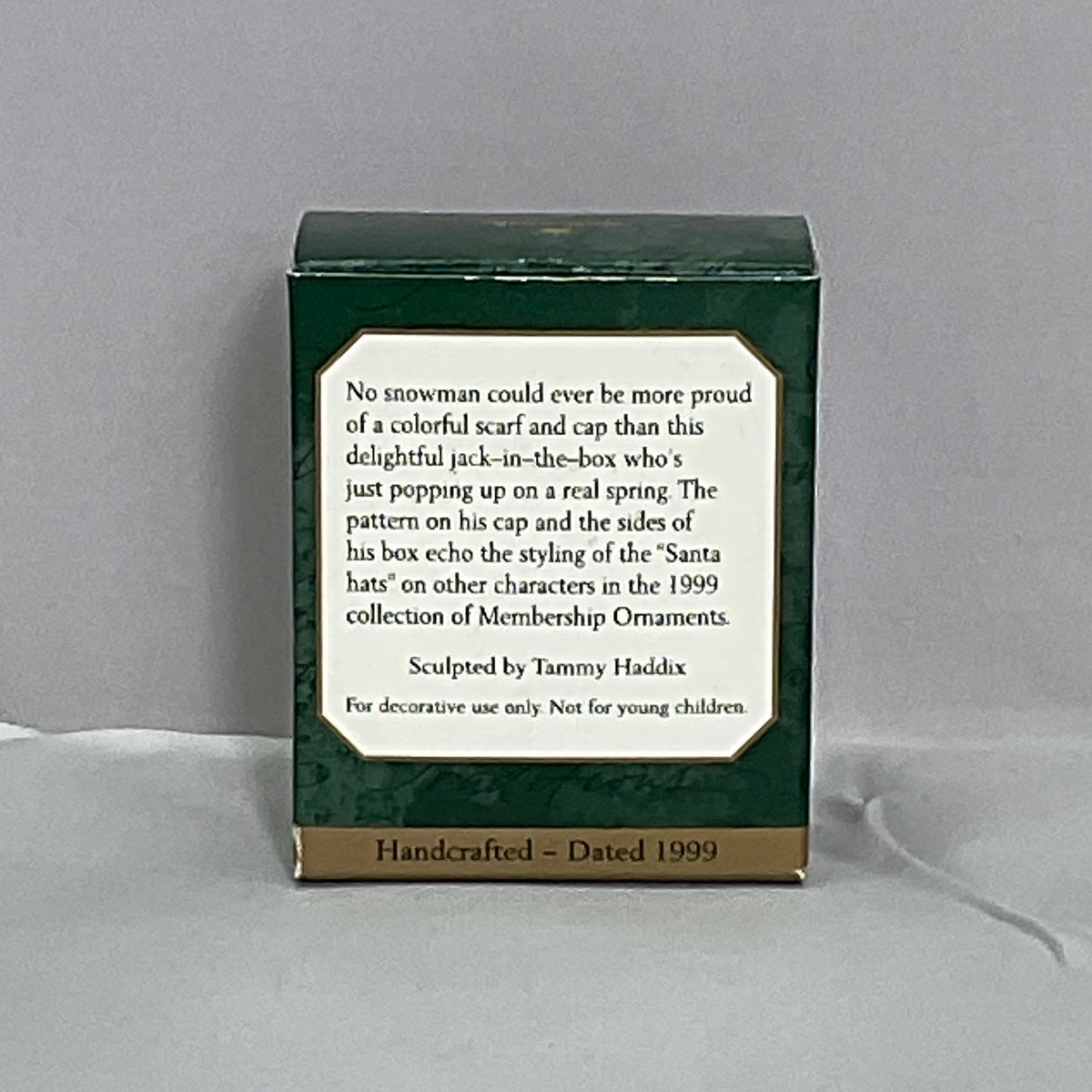 1999 Hallmark Keepsake Collectors Club Ornament "Snowy Surprise" w/Box