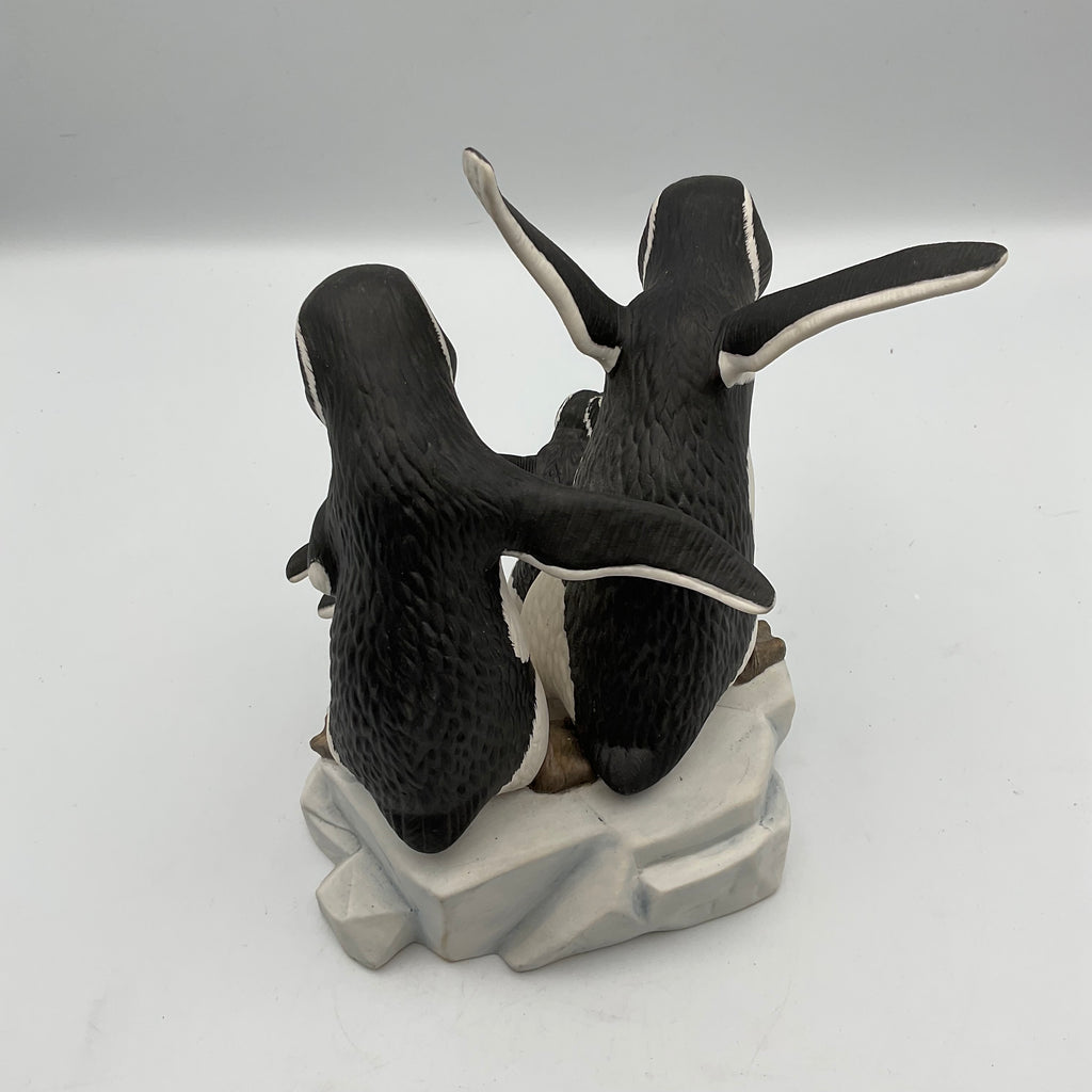 Franklin Mint Watch Me Hand Painted Porcelain Penguins Figurine 1989